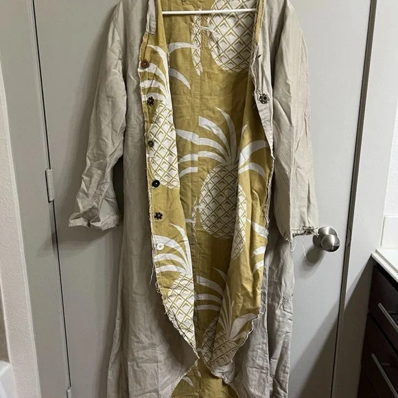 Magnolia Pearl Emery Beverly pineapple reversible jacket Coat (item B18)